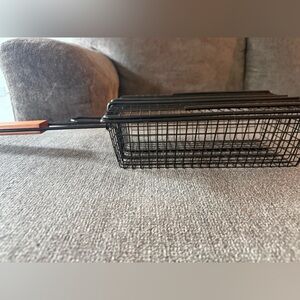 T.J.Maxx Black grill barbecue bbq Wire Basket with Wooden Handle